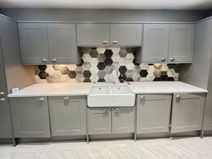 Kitchen- click for photo gallery